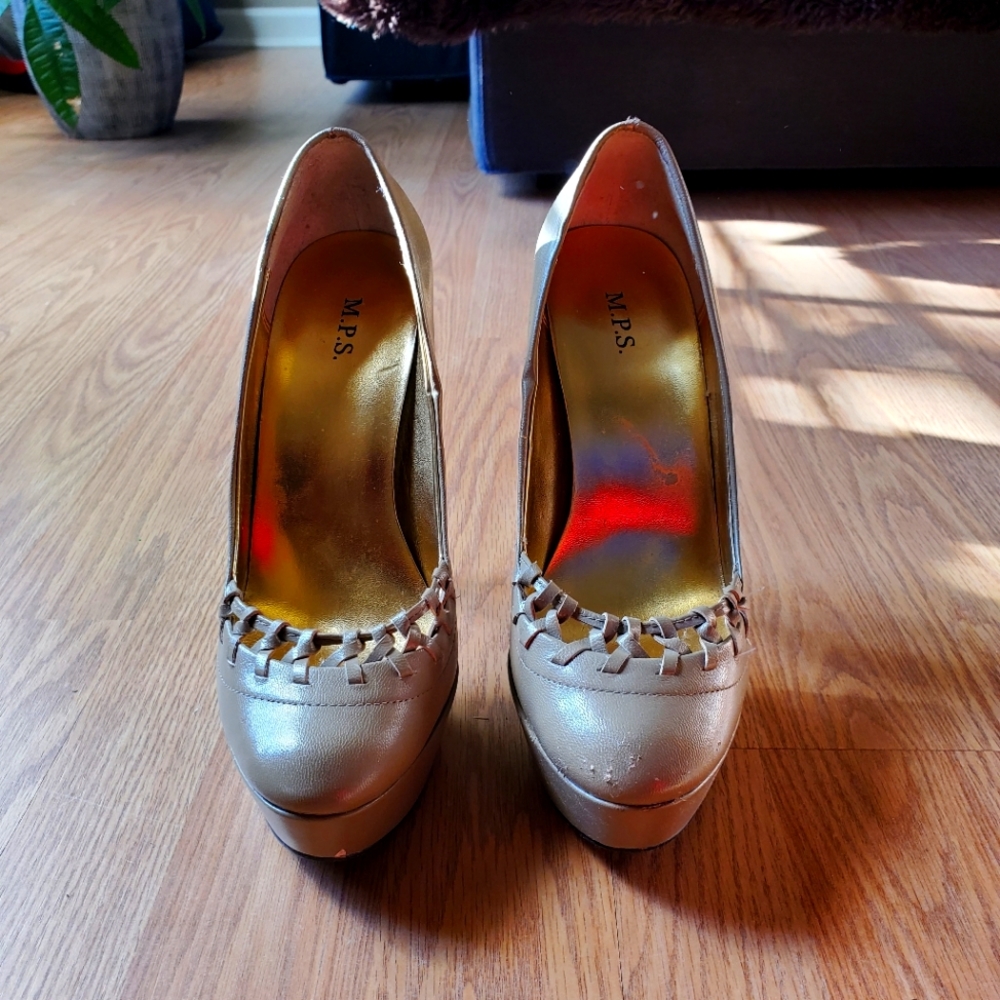 Beige Size 7 Platform Heels